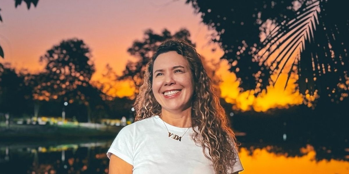 Prefeita de Eunápolis desiste de candidatura à reeleição e critica oposição