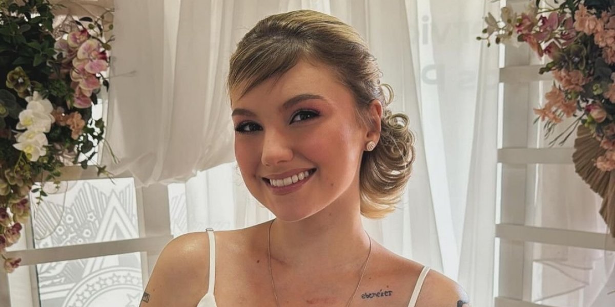 Isabel Veloso se pronuncia sobre internação: "Estou bem"