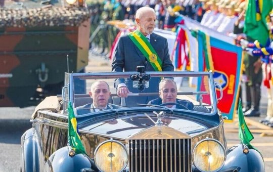 Lula e outras autoridades participam do desfile de 7 de setembro em Brasília