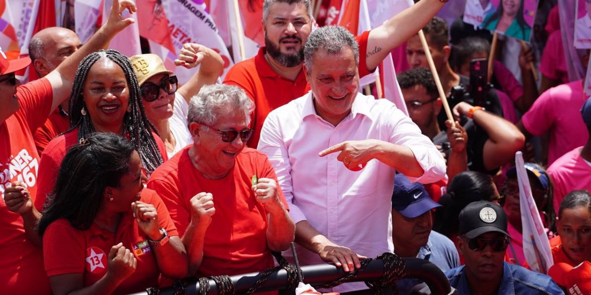 Caetano reúne 30 mil pessoas em caminhada em Camaçari com Rui Costa