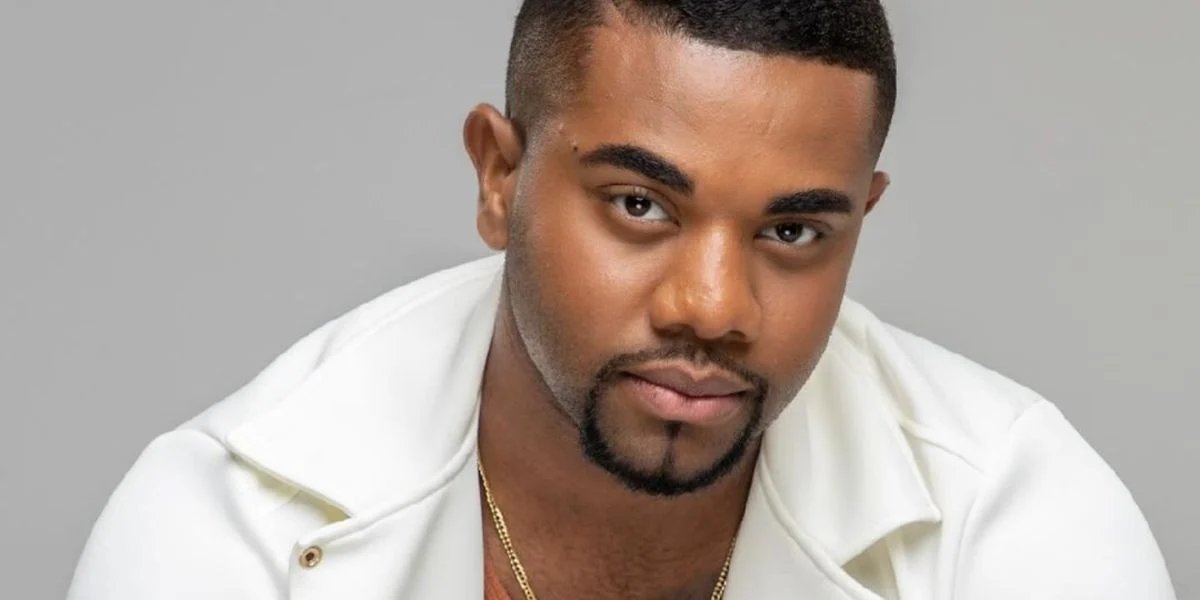 Davi Brito faz alerta para seguidores: "cuidado com as páginas de fãs"