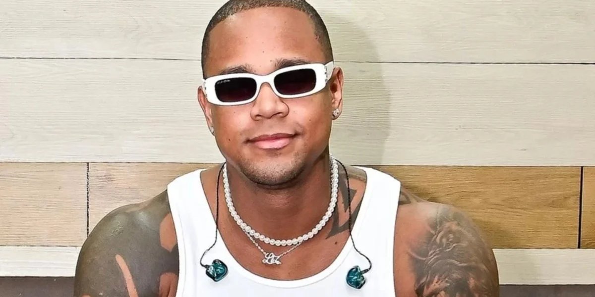 Vídeo de Léo Santana recebendo massagem viraliza nas redes sociais