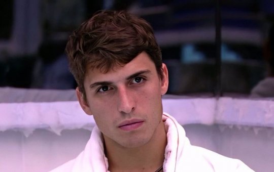 Justiça mantém condenação de ex-BBB Felipe Prior por estupro