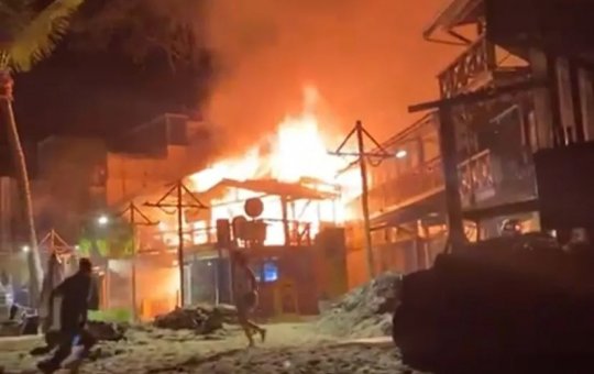 Incêndio atinge Morro de São Paulo e destrói comércios