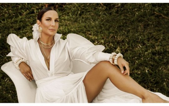 Ivete Sangalo viraliza ao se ouvir na rádio: “Canta pra c*r*lho, hein?"