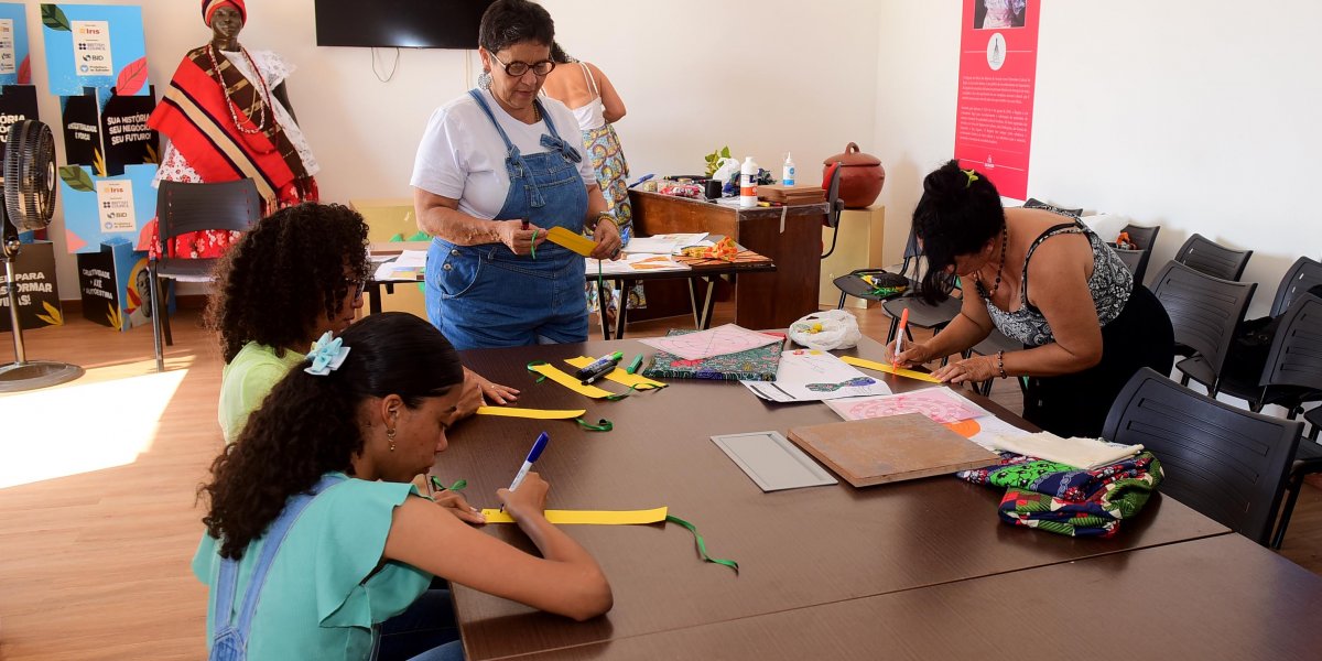 Salvador oferece oficinas gratuitas de expressões artísticas e jogos africanos