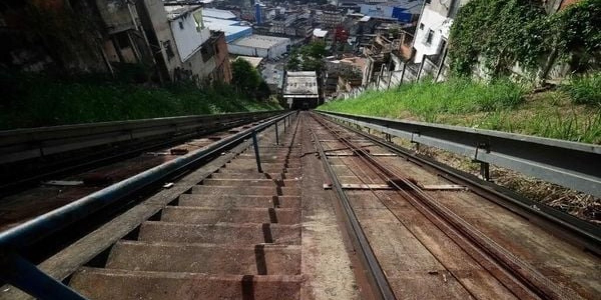 Plano Inclinado Liberdade-Calçada volta a funcionar nesta quinta-feira (12)