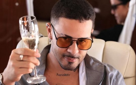 Carlinhos Maia encerra parceria com 'Esportes da Sorte' após prisão de Deolane