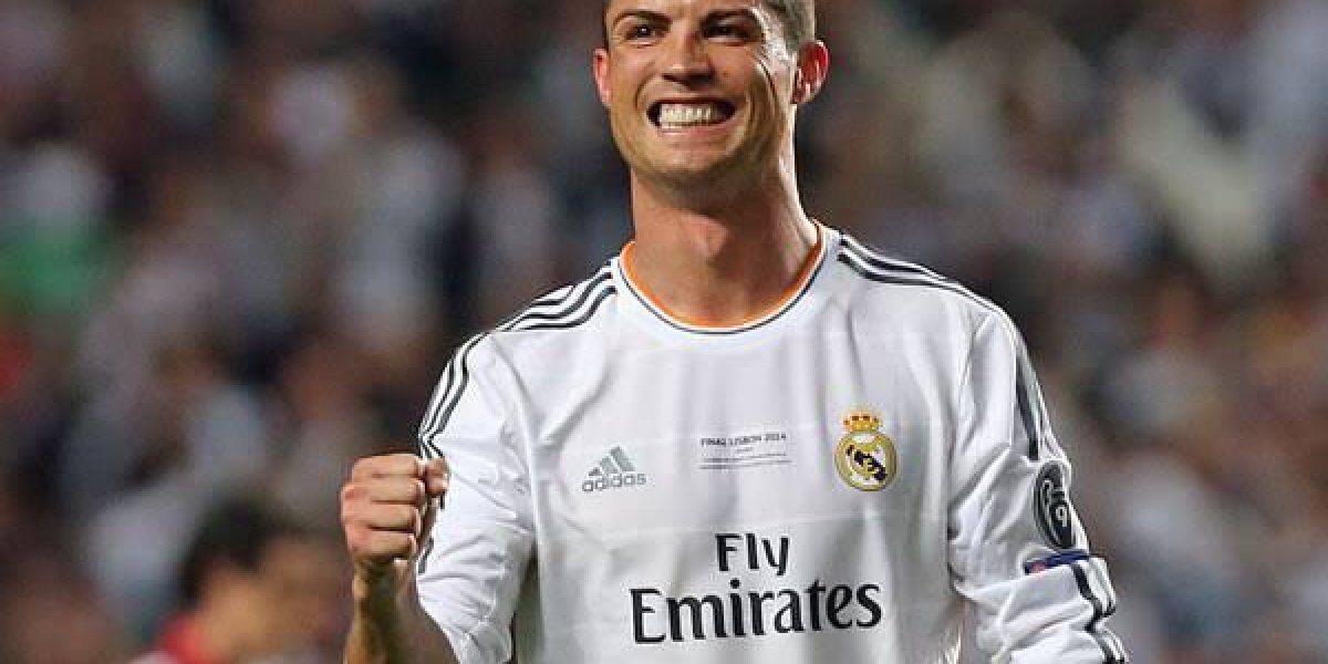 Cristiano Ronaldo atinge a marca de 1 bilhão de seguidores nas redes sociais