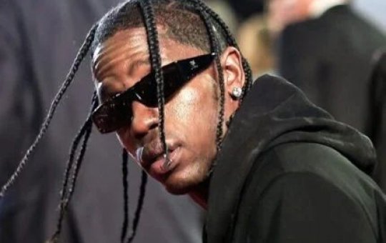 Travis Scott gasta mais de R$ 100 mil reais em bordel de luxo no Rio de Janeiro