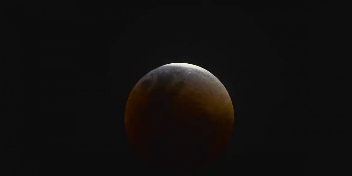 Eclipse lunar e Superlua da Colheita: o que esperar do fenômeno?