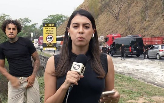 MC Livinho se explica após dançar em reportagem ao vivo sobre acidente