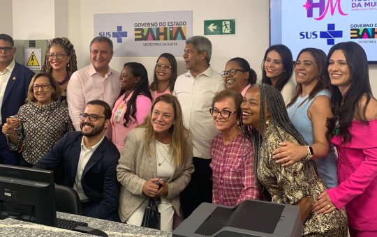 Jerônimo entrega reforma e ampliação do Hospital da Mulher em Salvador