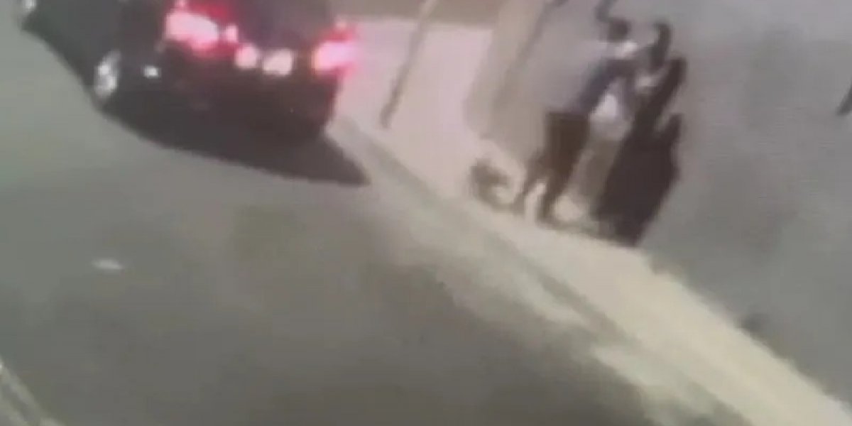 Homens roubam e devolvem cachorro no bairro da Graça; veja vídeo