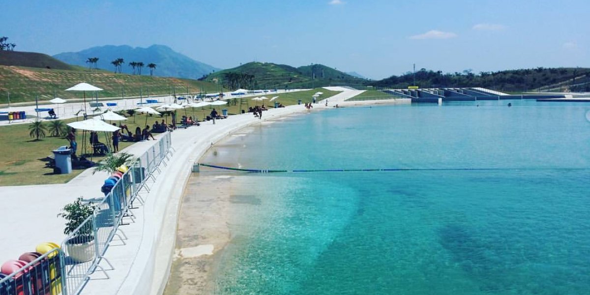 Adolescente de 15 anos morre afogado em piscina no RJ