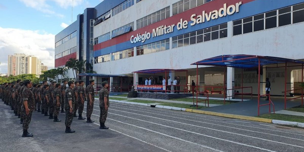 Alunas do Colégio Militar de Salvador têm supostas fotos intimas vazadas