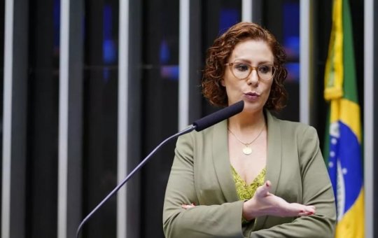 Carla Zambelli falta depoimento sobre invasão ao sistema do CNJ após mal-estar