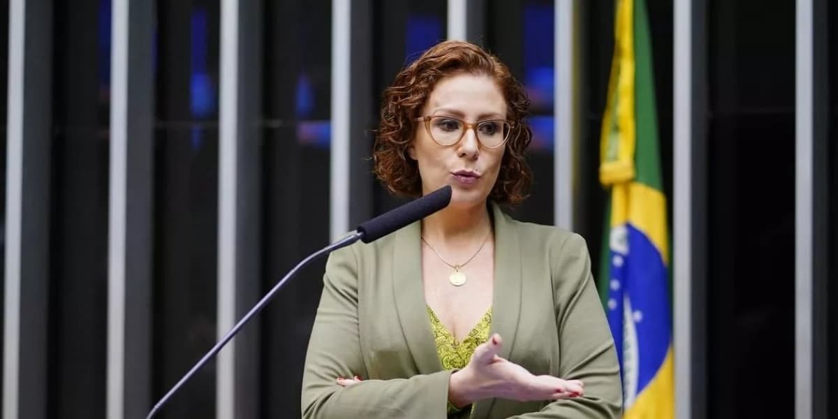 Carla Zambelli falta depoimento sobre invasão ao sistema do CNJ após mal-estar