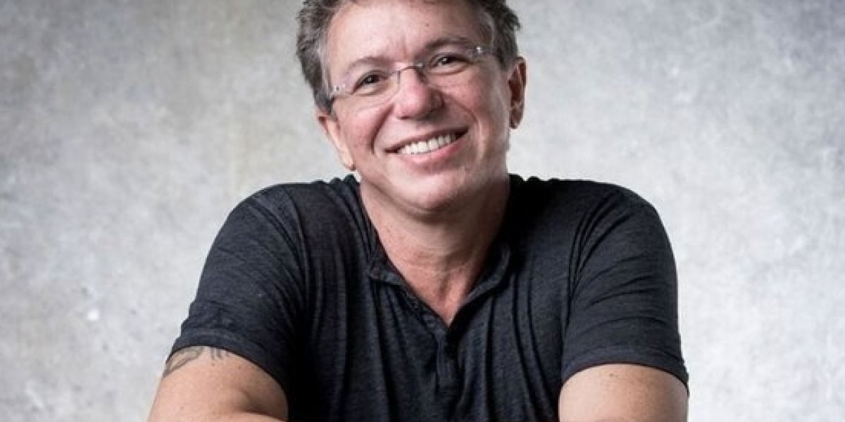 Após anúncio de saída da Rede Globo, Boninho parabeniza SBT pela audiencia