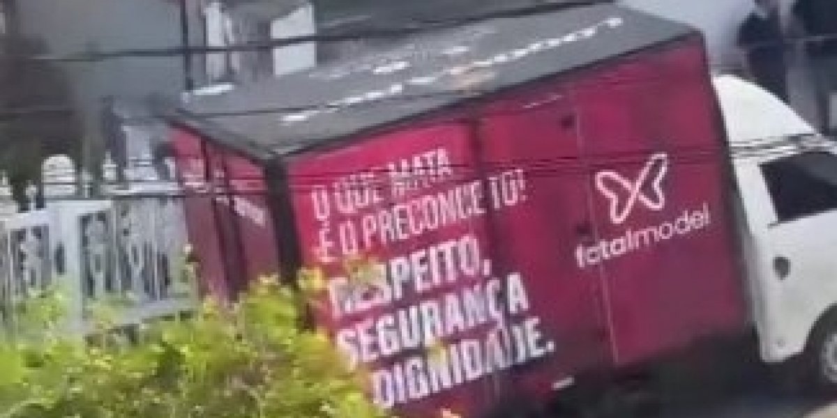 Jornalista que atacou patrocinadora do Vitória afirma estar sendo perseguido