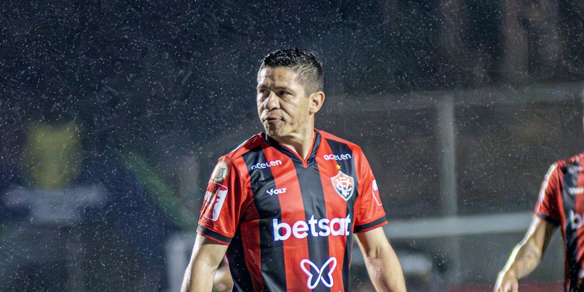 Osvaldo participa em atividades na academia após problema pulmonar