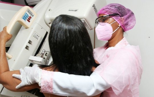 Governo do Estado oferta 30 mil mamografias no Outubro Rosa
