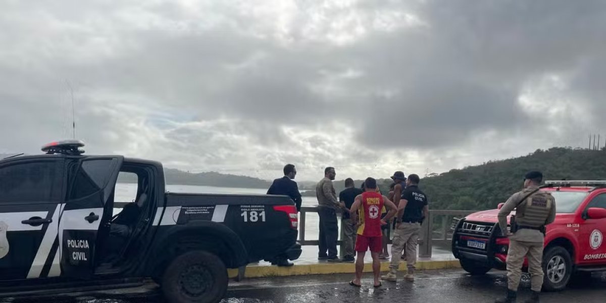 Família confirma que corpo encontrado dentro de mala em rio é de Helmarta Sousa