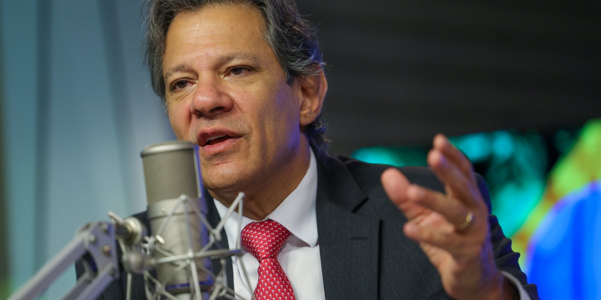 Haddad fala que governo irá banir 600 sites de apostas esportivas irregulares