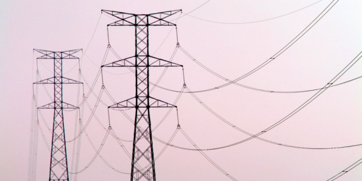 Bandeira tarifária deixará a conta de luz mais cara em outubro