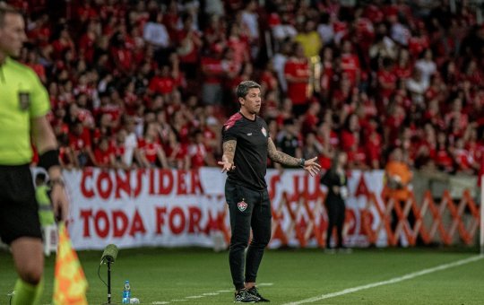 Vitória volta a ter mais de 50% de chance de rebaixamento após 28º rodada