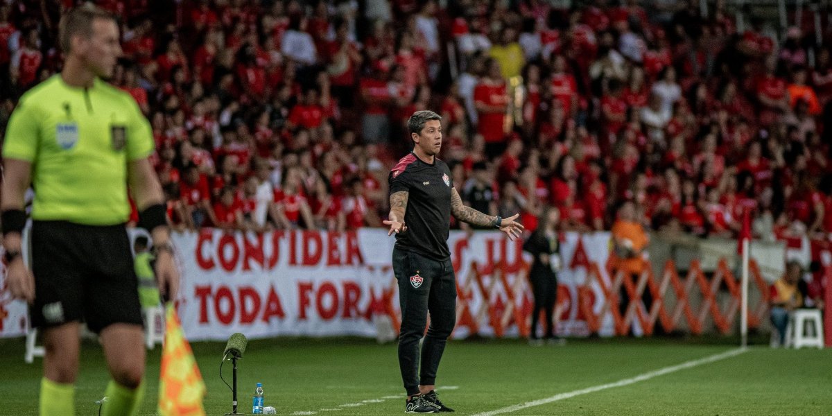 Vitória volta a ter mais de 50% de chance de rebaixamento após 28º rodada
