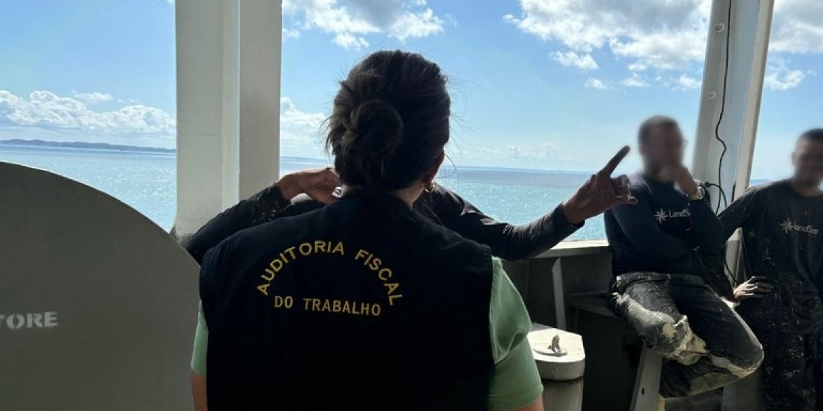 Trabalhadores são resgatados de navio em condições análogas à escravidão