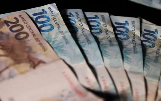 Operação da PF investiga comércio de notas falsas em Salvador