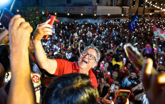 Caetano lidera disputa eleitoral em Camaçari, revela Foco Bahia Pesquisas