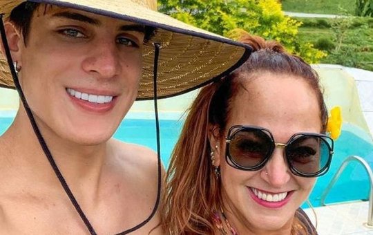 Ex-Fazenda acusa mãe de Neymar e afirma: "Você me traiu"