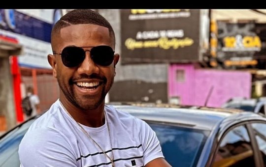 Davi compartilha vídeo falando sobre campanha do Outubro Rosa