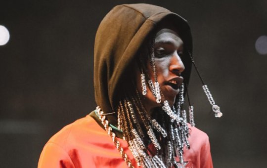 Rapper faz desabafo e afirma que nunca viu pai em liberdade