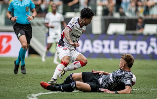 Vitória busca empate heroico por 2 a 2 contra o Atlético-MG