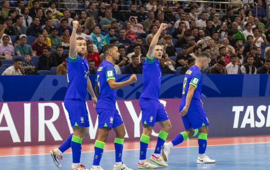 Brasil e Argentina decidem o título da Copa do Mundo de Futsal