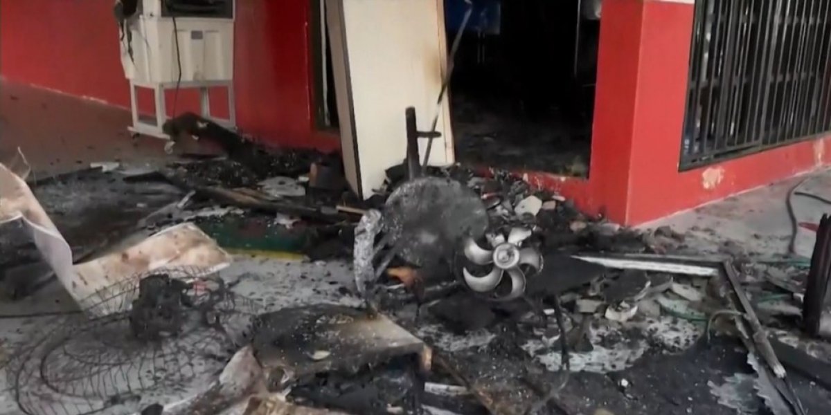 Incêndio deixa restaurante destruido em Luís Eduardo Magalhães