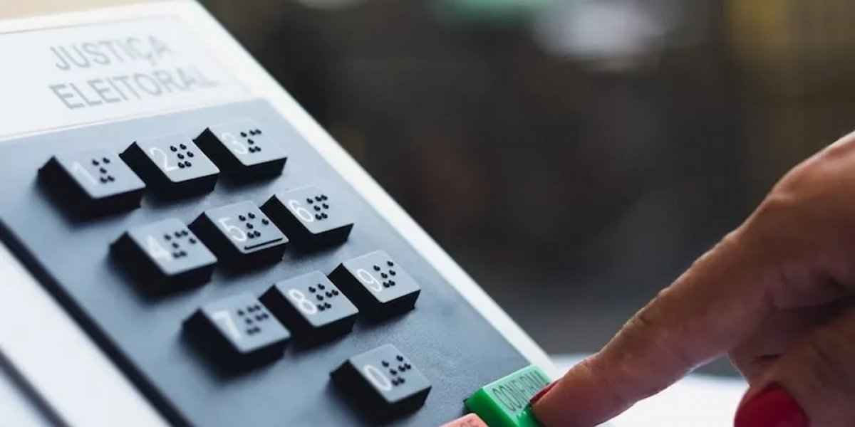 Candidato perde por idade após empatar com adversário em eleição