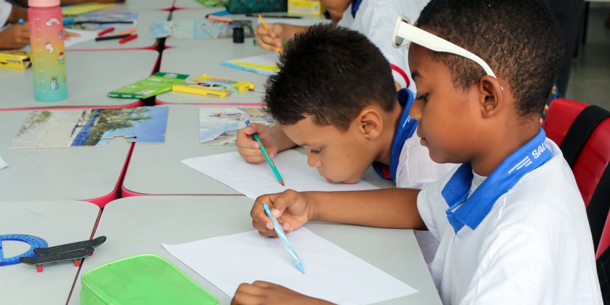 Alunos da rede estadual recebem aula sobre preservação do patrimônio cultural