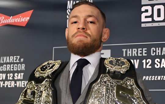 Conor McGregor coloca Alex Poatan como melhor lutador do mundo após última luta