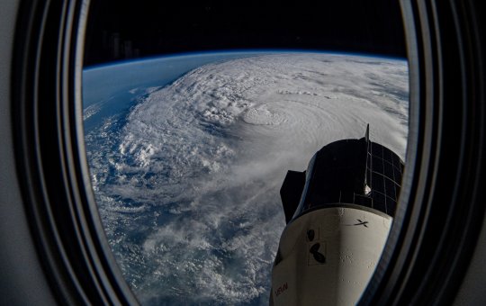 Astronauta faz vídeo mostrando furacão Milton do espaço e choca internet; veja