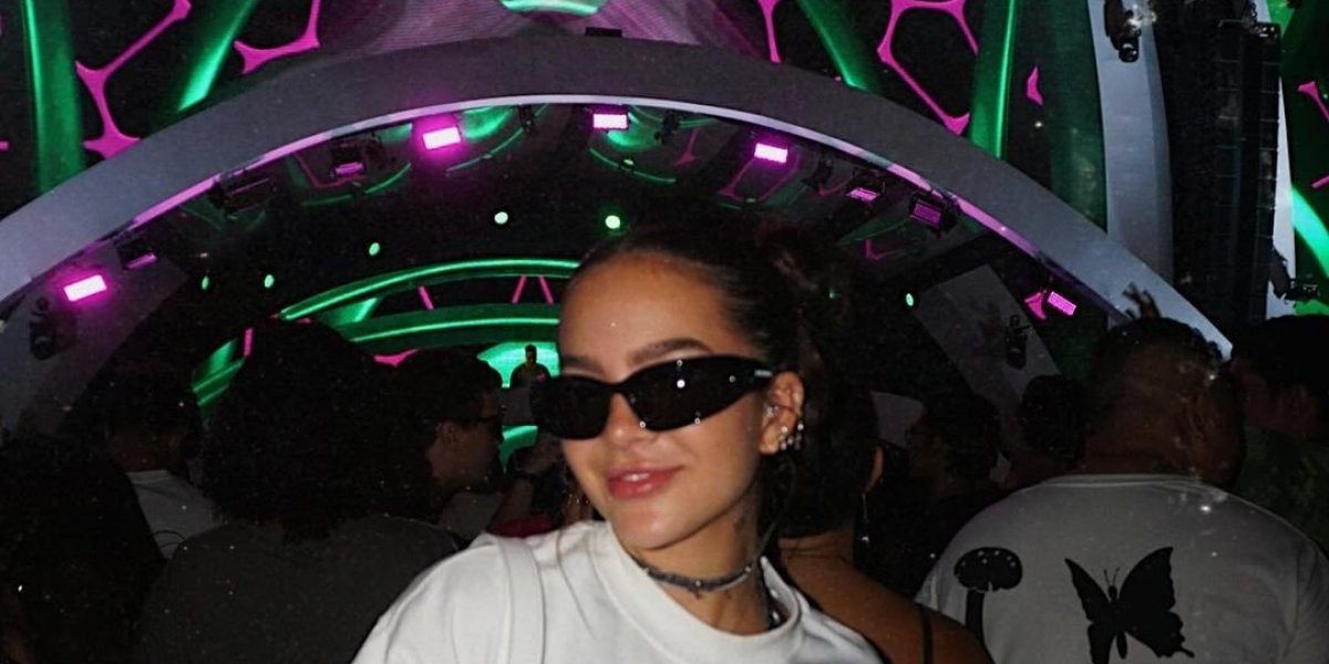 Mel Maia rebate críticas após transição capilar