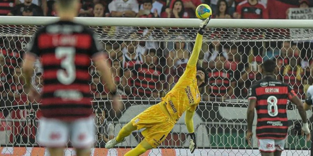 Corinthians informa Flamengo sobre interesse em compra de Hugo Souza
