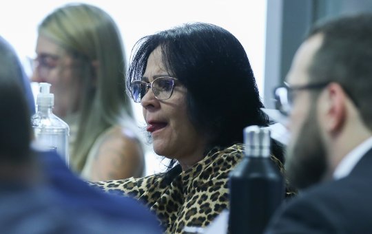 STF vira alvo de nova PEC, agora feita pela ex-ministra Damares