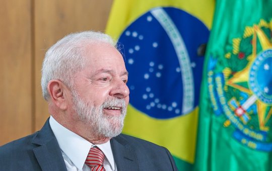 Pesquisa aponta Lula na liderança de corrida eleitoral para Presidência em 2026