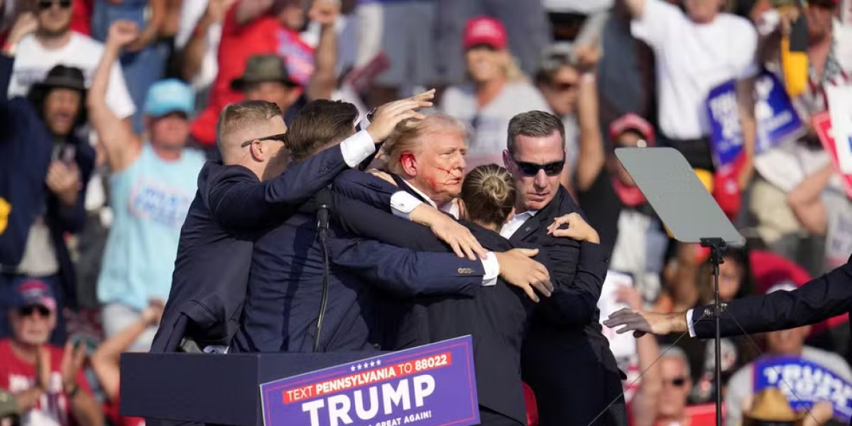 Homem armado é preso próximo de comício de Trump nos Estados Unidos