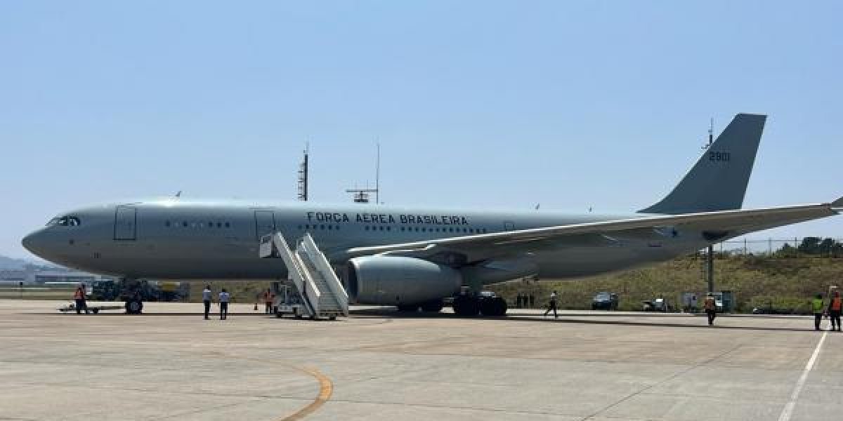 Quinto voo da FAB traz mais de 200 repatriados do Líbano a São Paulo